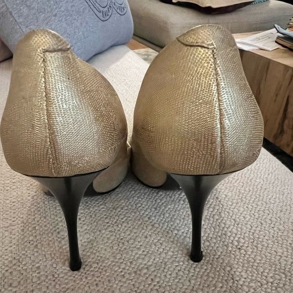 Like New Giuseppe Zanotti Gold Lizard Pumps - Picture 7 of 7